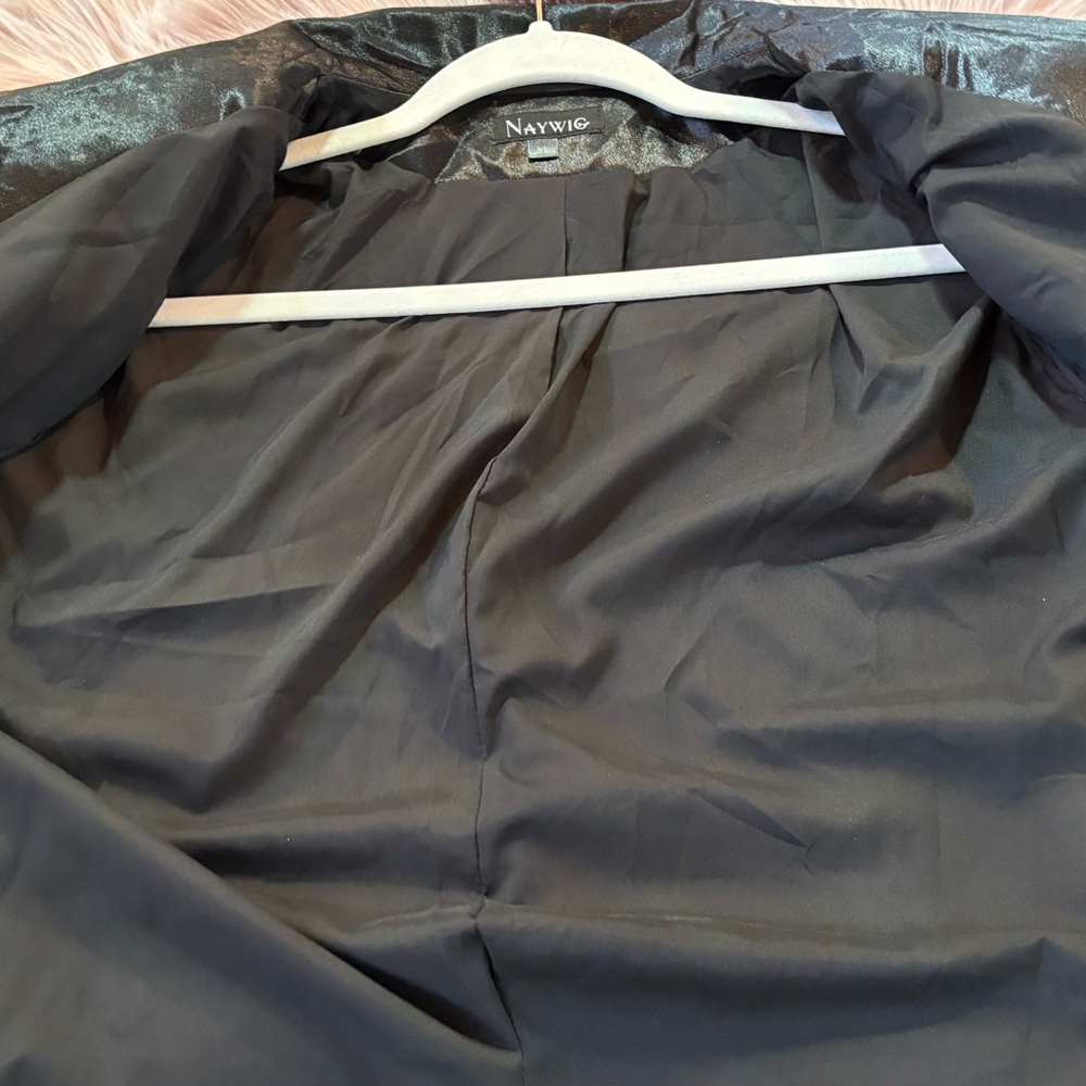 Men's Red Sequin Performance Jacket - Picture 9 of 12
